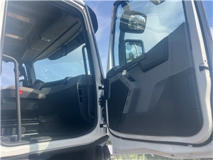 R001558 #12 - R001558