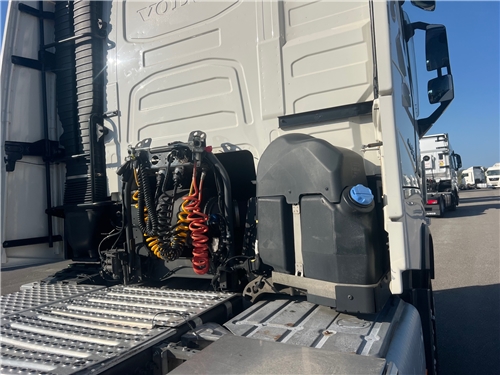 V832967 #9 - V832967