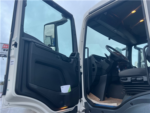 M349771 #18 - M349771