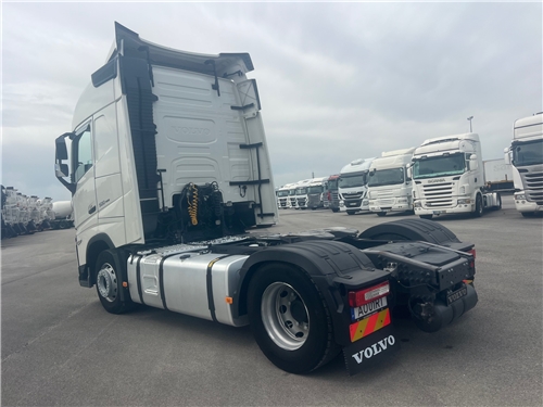 VIATURA USADA MATRICULA: AO-01-RT #4 - VAO01RT