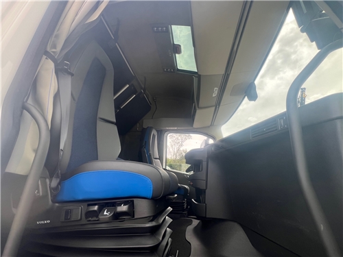 VIATURA USADA MATRICULA: AO-01-RT #10 - VAO01RT