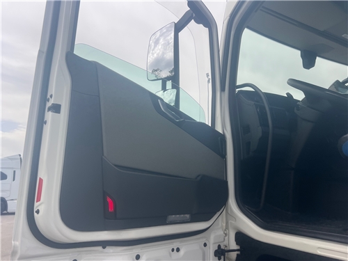 VIATURA USADA MATRICULA: AO-01-RT #11 - VAO01RT