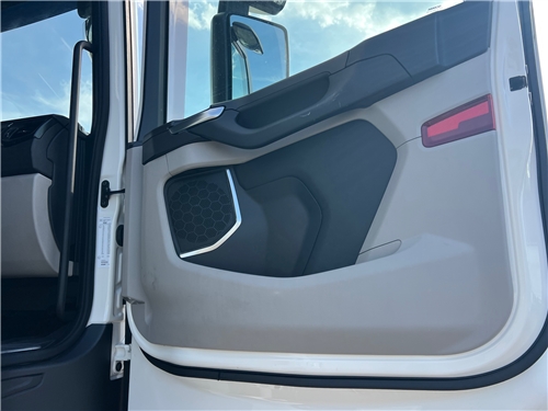 S23XR64 #11 - S23XR64