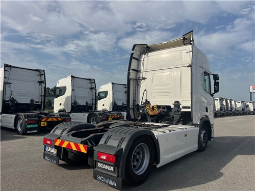 S89ZF19 #2 - S89ZF19