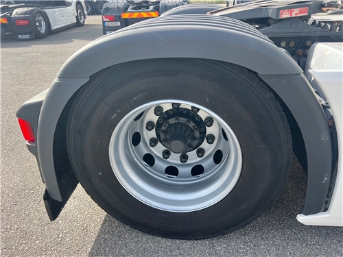S89ZF19 #24 - S89ZF19