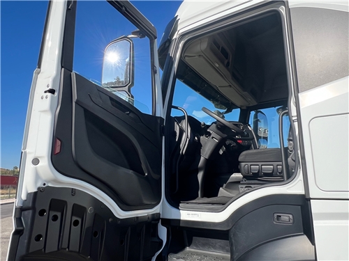 I30ZT52 #13 - I30ZT52